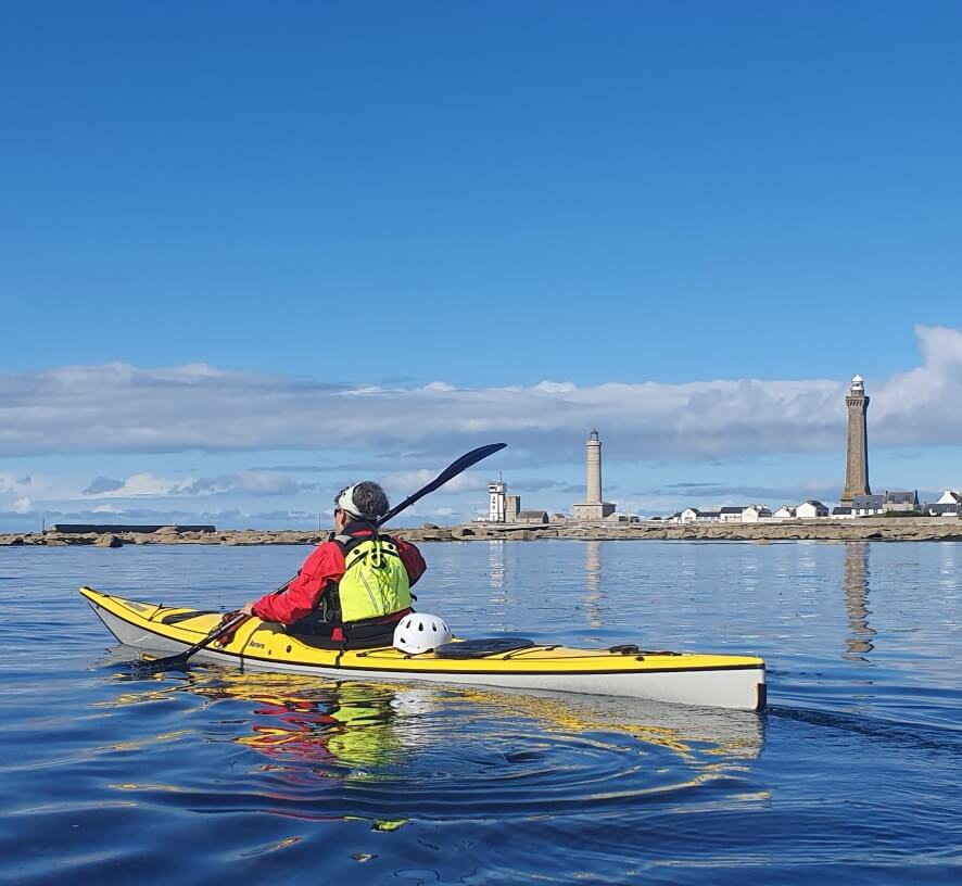Balade kayak vers Eckmuhl - Finistère Sud Visite du phare d'Eckmuhl en kayak