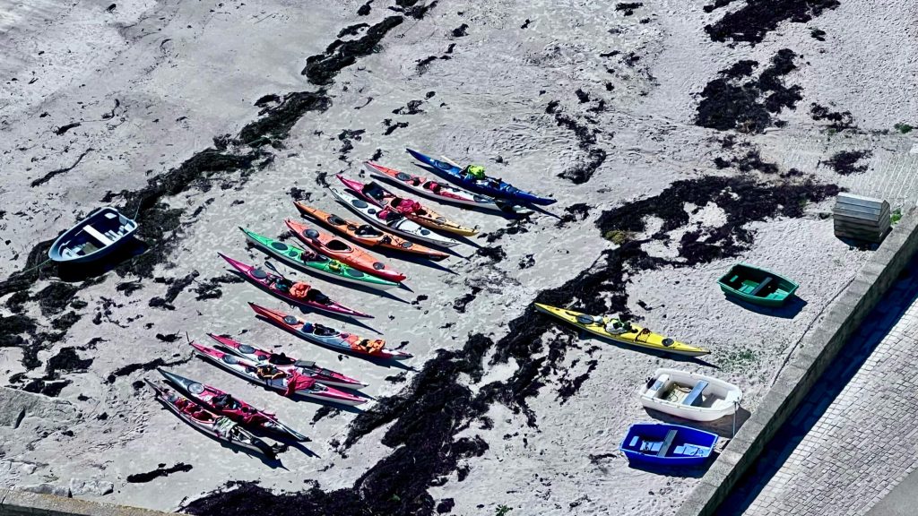 Balade kayak vers Eckmuhl - Finistère Sud Visite du phare d'Eckmuhl en kayak